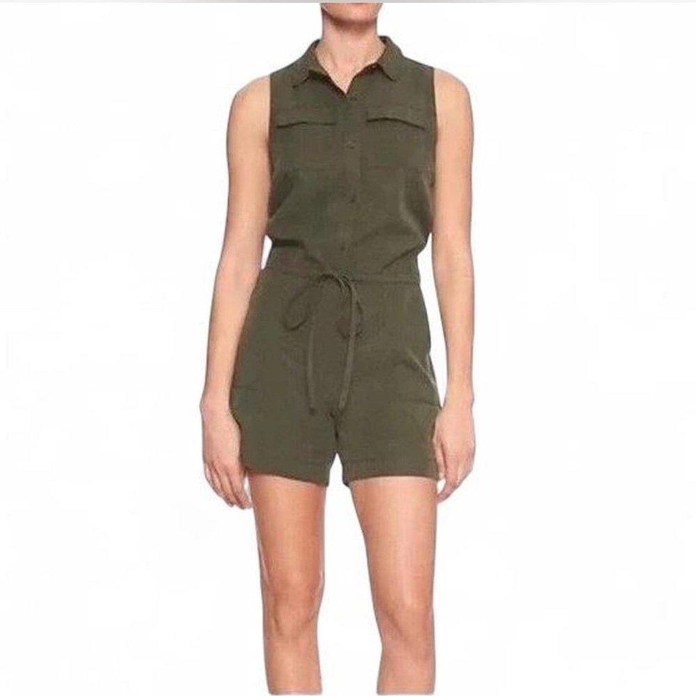 Banana Republic Utility Romper, Safari Green, Military Chic Minimalist Neutral
